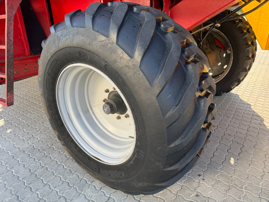 Grimme SE-150-60-NB - Colheitadeira de batatas: foto 5 Grimme SE-150-60-NB - Colheitadeira de batatas: foto 5