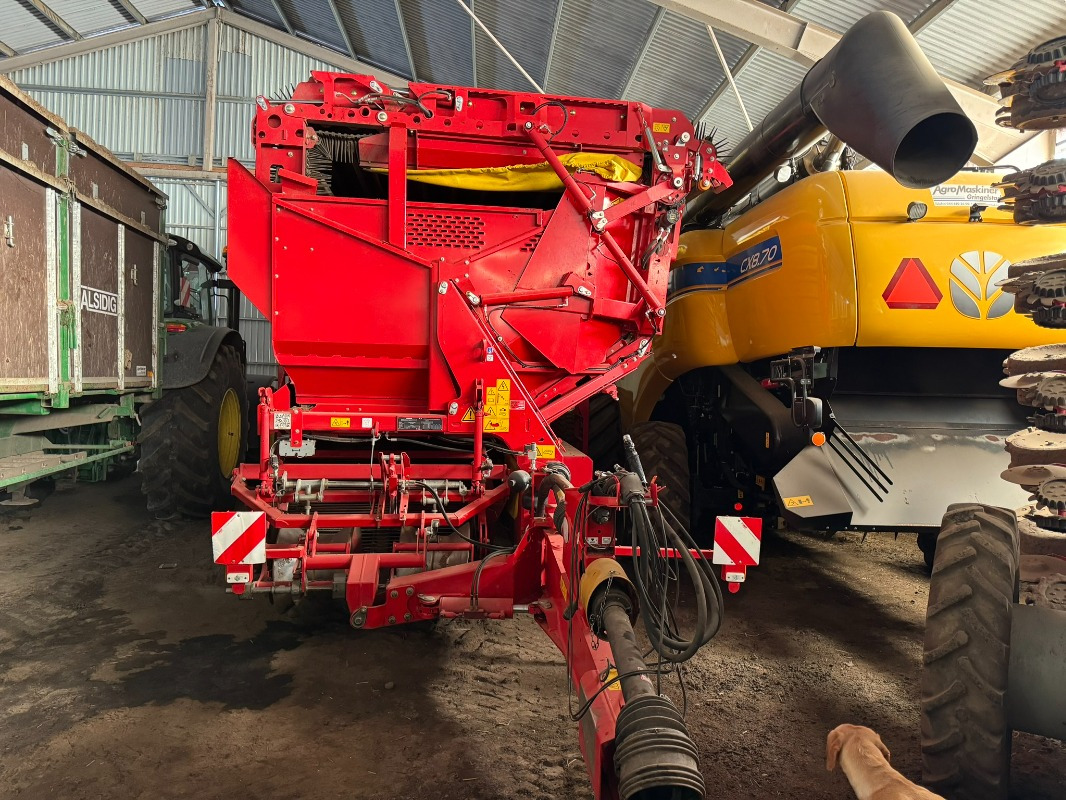 Grimme SE-150-60-UB XXL - Colheitadeira de batatas: foto 1 Grimme SE-150-60-UB XXL - Colheitadeira de batatas: foto 1