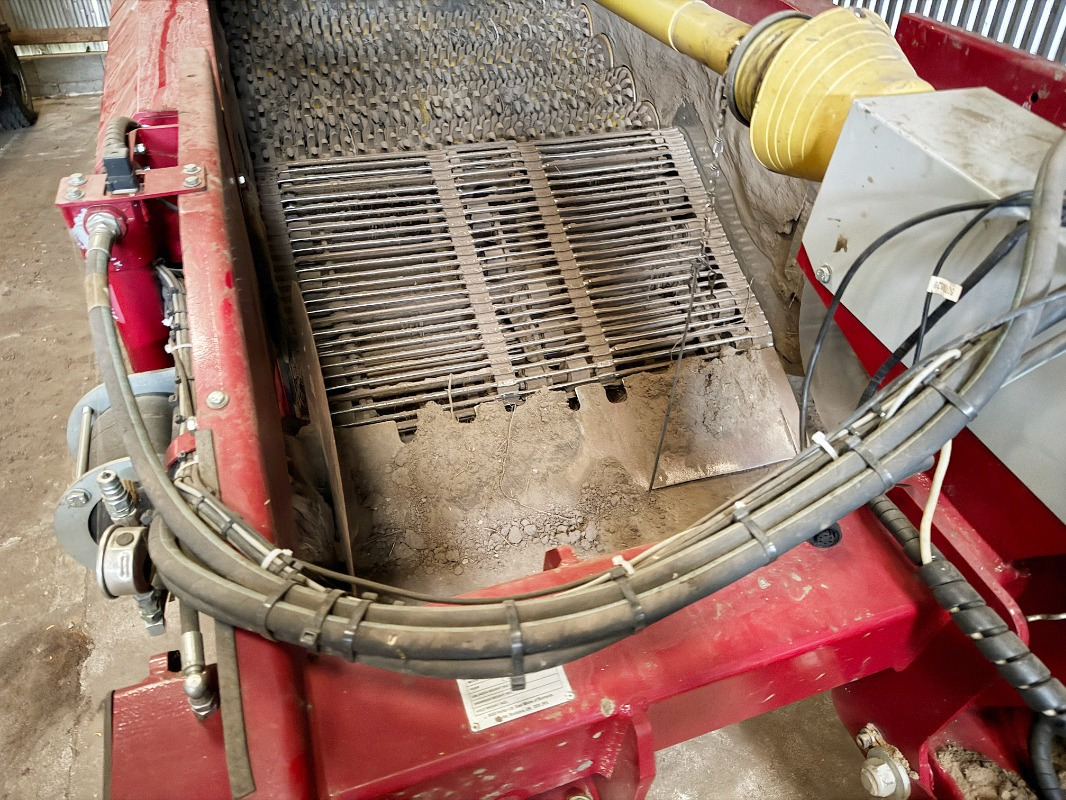 Scanstone ScanStone 4215 SDH-ES - Colheitadeira de batatas: foto 4 Scanstone ScanStone 4215 SDH-ES - Colheitadeira de batatas: foto 4