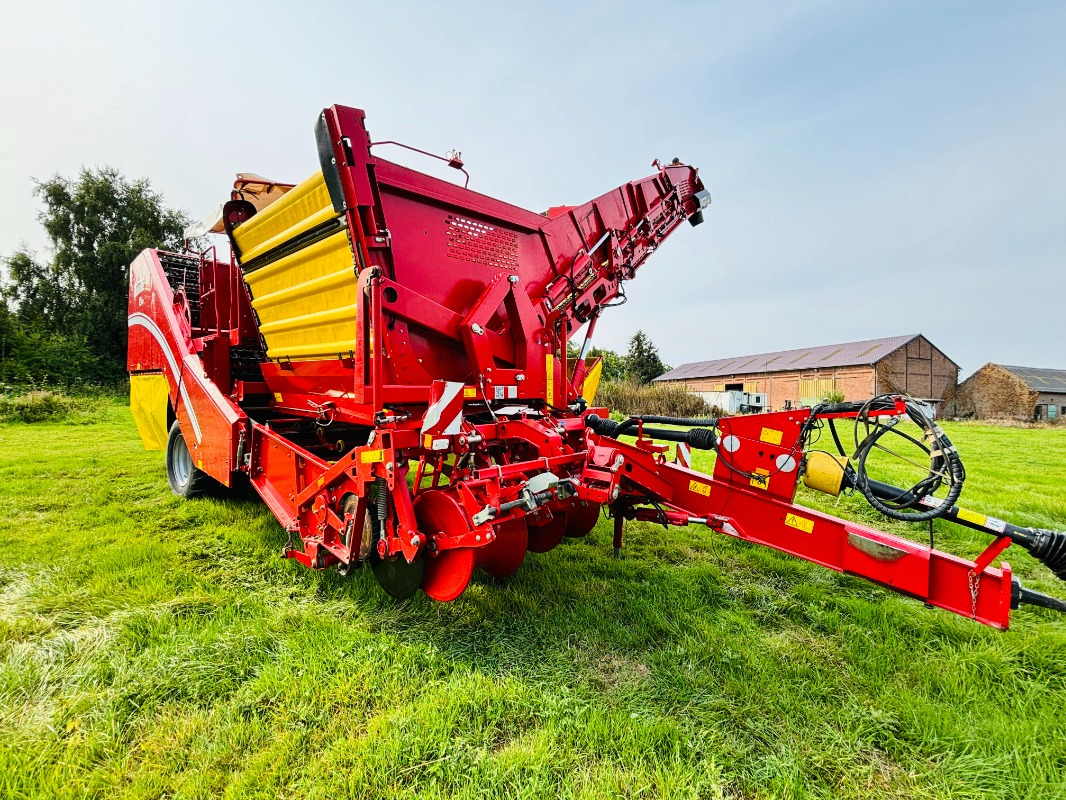 Grimme SE 260 UB - Colheitadeira: foto 1 Grimme SE 260 UB - Colheitadeira: foto 1