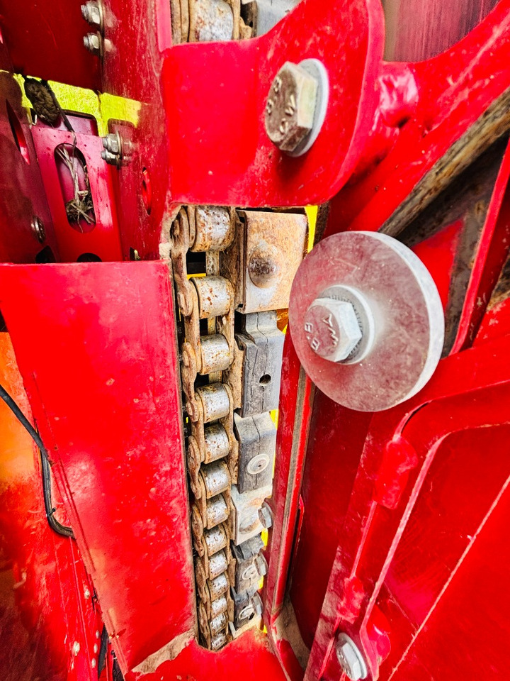 Grimme SE 260 UB - Colheitadeira: foto 5 Grimme SE 260 UB - Colheitadeira: foto 5