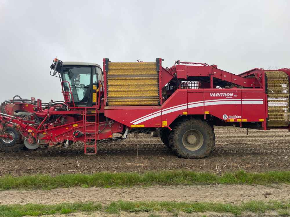 Colheitadeira Grimme VARITRON 270 RS VARIO MULTISEP: foto 12 Colheitadeira Grimme VARITRON 270 RS VARIO MULTISEP: foto 12