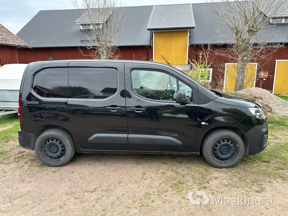 Arbetsbil Citroën Berlingo 1.2 PureTech Aut - Furgão compacto: foto 4 Arbetsbil Citroën Berlingo 1.2 PureTech Aut - Furgão compacto: foto 4