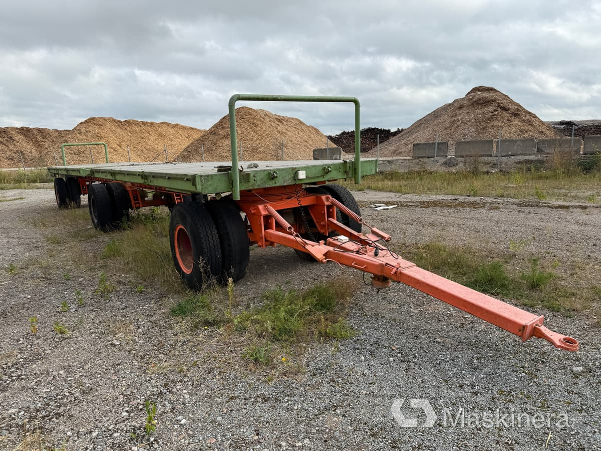Balvagn 12m / Lastbilsflak Balvagn 12m / Lastbilssläp - Remolque platforma agrícola: foto 3 Balvagn 12m / Lastbilsflak Balvagn 12m / Lastbilssläp - Remolque platforma agrícola: foto 3