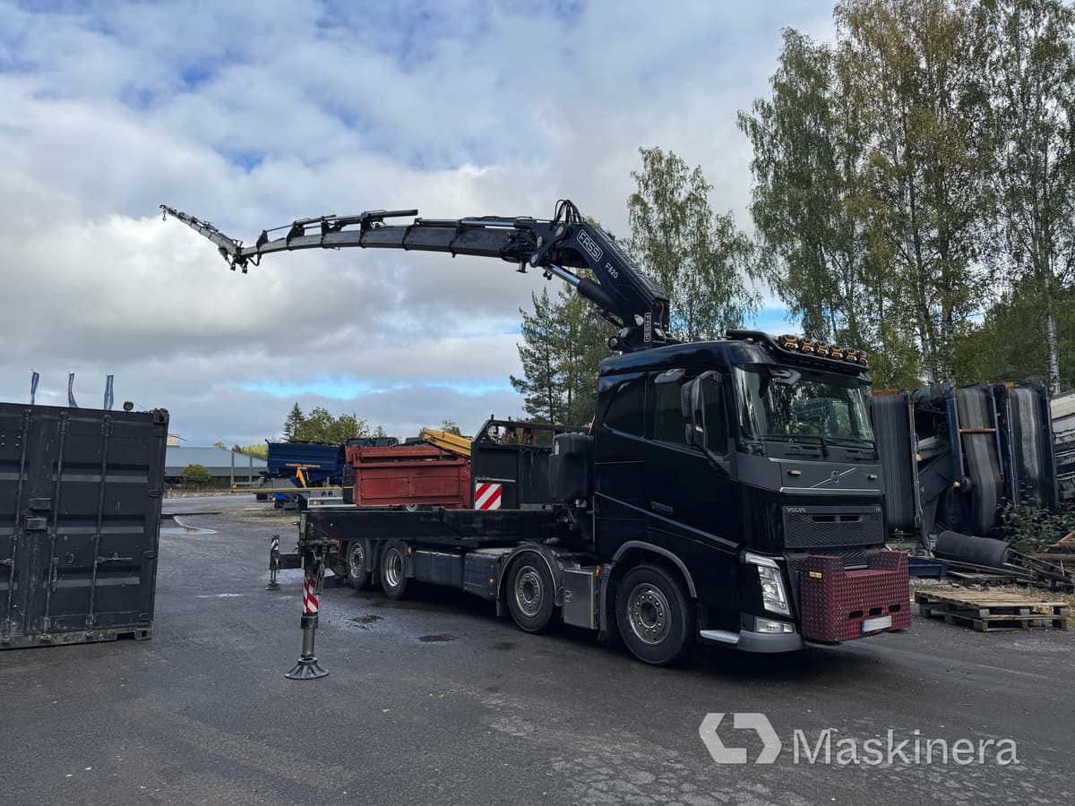 Bodbil Volvo FH 82F med Fassi F820 kran & jib - Camião de caixa aberta/ Plataforma, Camião grua: foto 3 Bodbil Volvo FH 82F med Fassi F820 kran & jib - Camião de caixa aberta/ Plataforma, Camião grua: foto 3