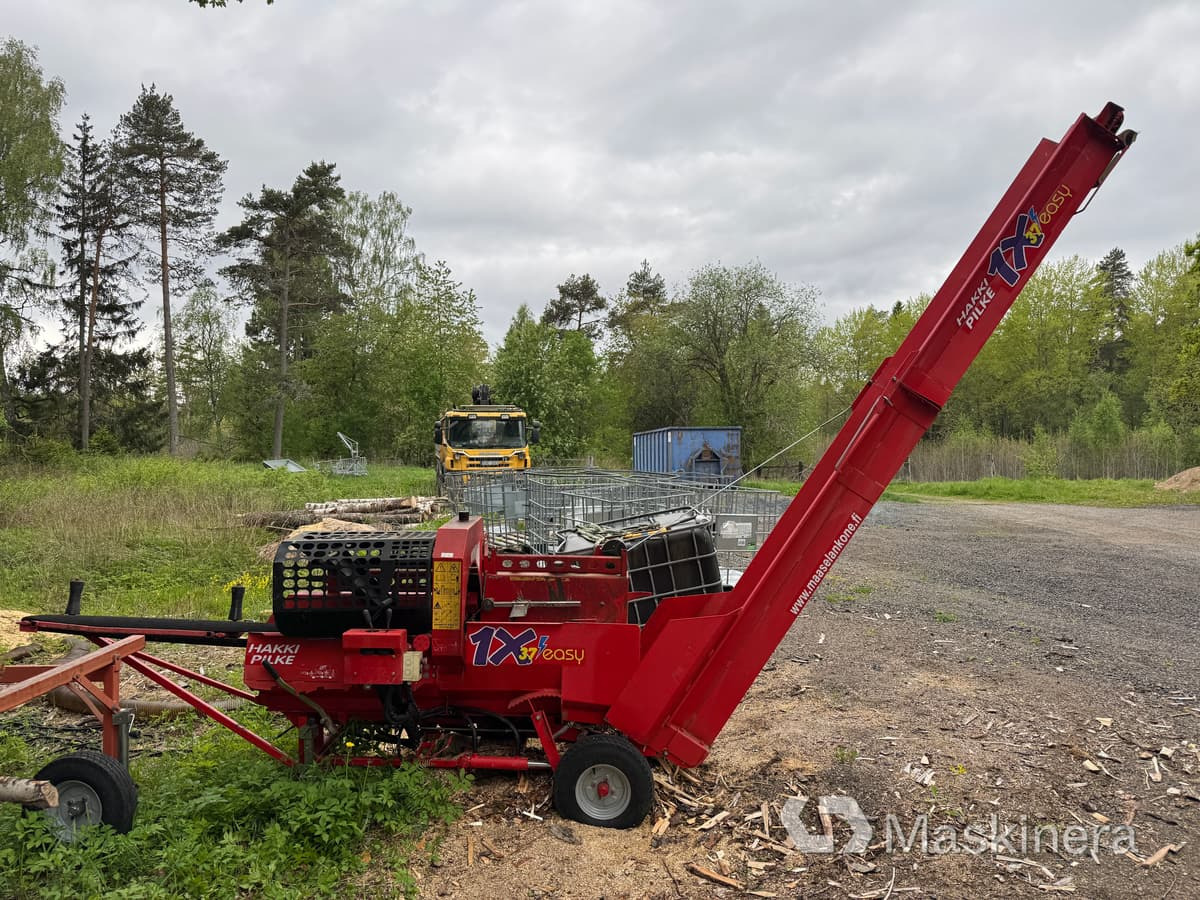 Vedmaskin Hakki Pilke 1X37 med stockbord - Equipamento florestal: foto 2 Vedmaskin Hakki Pilke 1X37 med stockbord - Equipamento florestal: foto 2