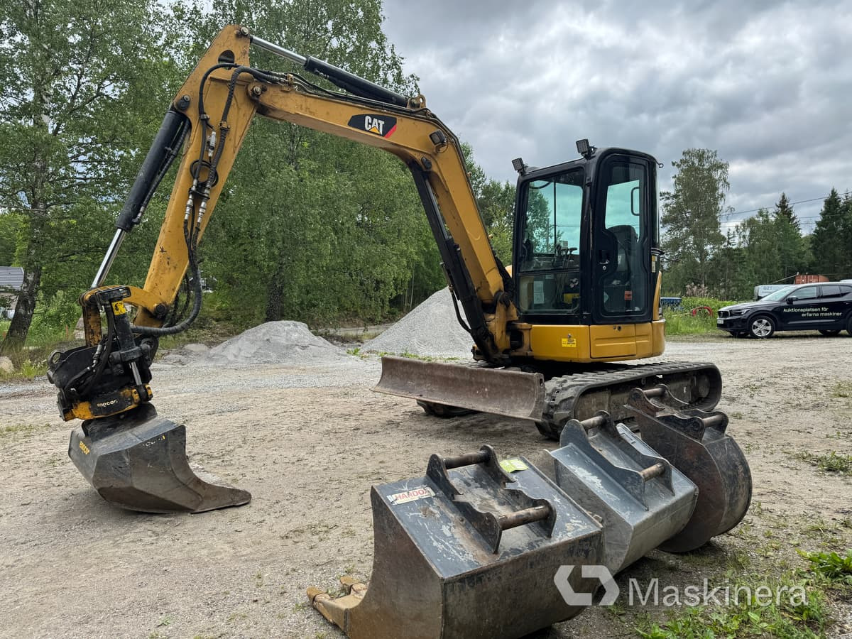 Grävmaskin CAT 305C - Escavadora de rastos: foto 1 Grävmaskin CAT 305C - Escavadora de rastos: foto 1