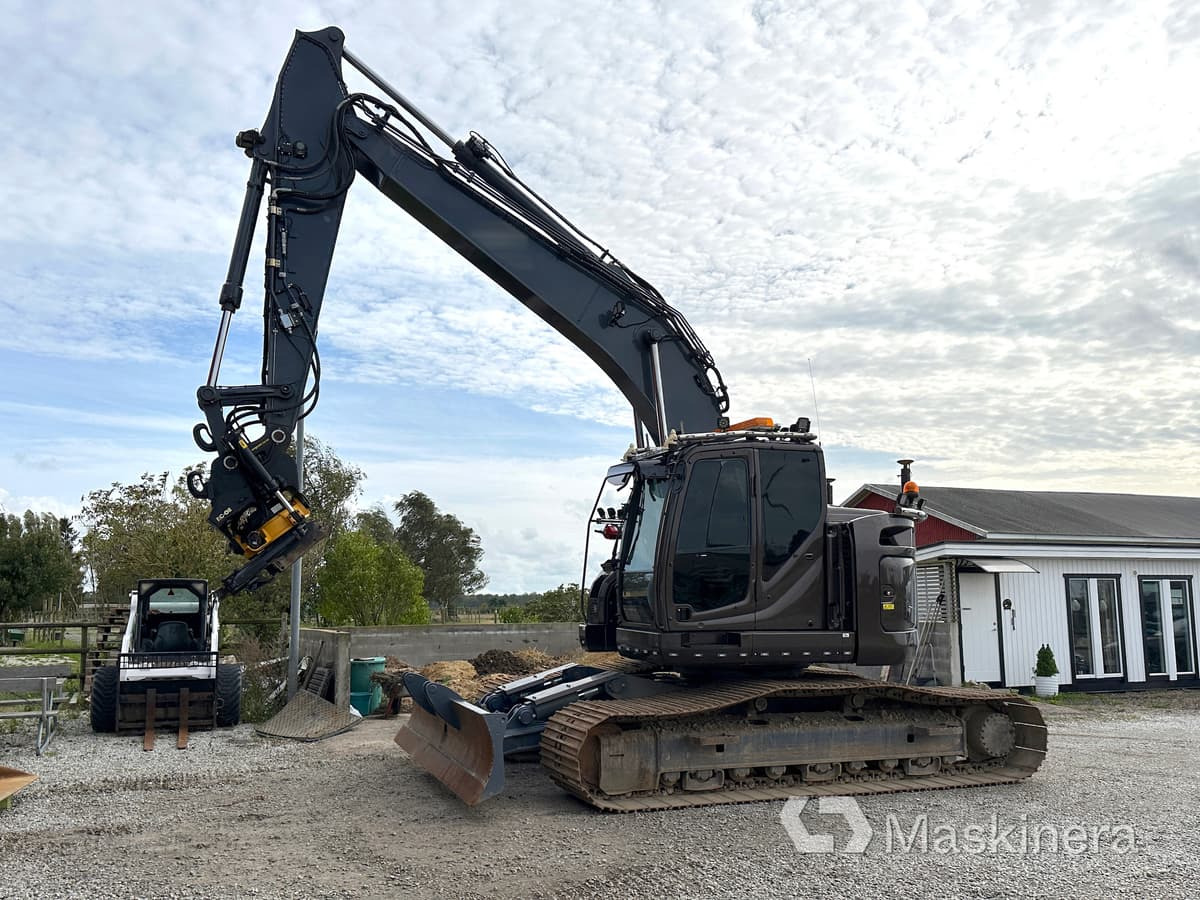 Grävmaskin Kobelco SK270SRNLC-5 - Escavadora de rastos: foto 1 Grävmaskin Kobelco SK270SRNLC-5 - Escavadora de rastos: foto 1