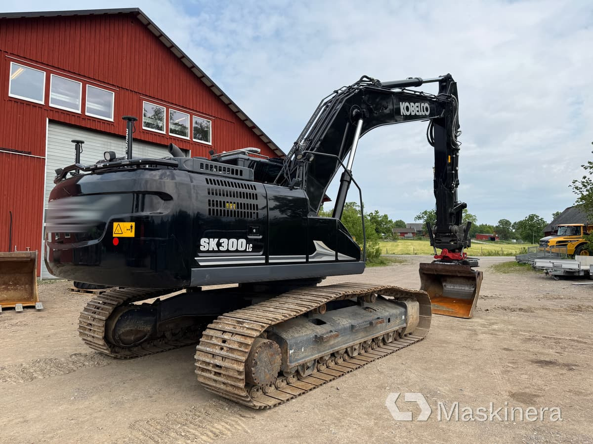Grävmaskin Kobelco SK300LC med redskap - Escavadora de rastos: foto 5 Grävmaskin Kobelco SK300LC med redskap - Escavadora de rastos: foto 5