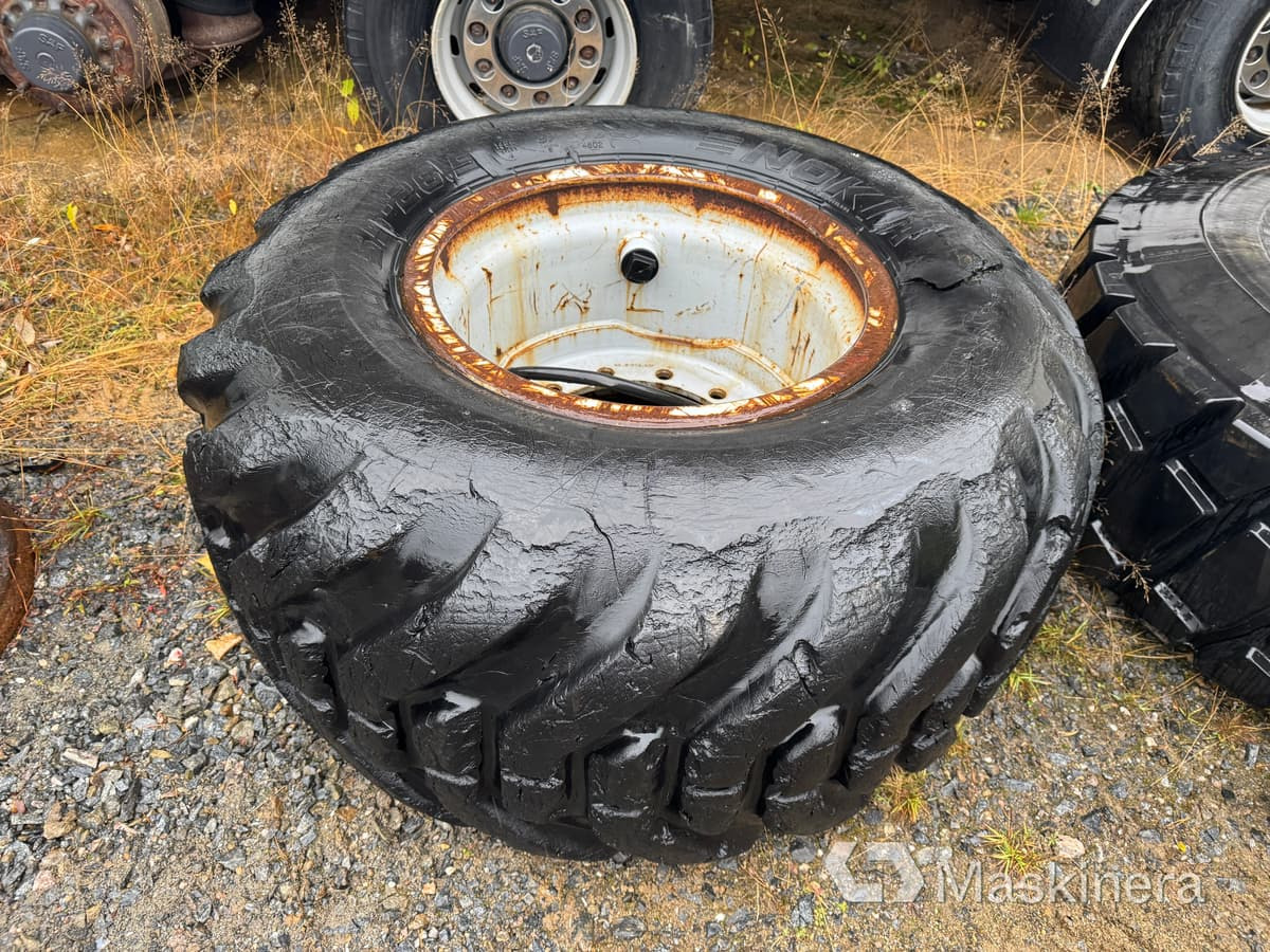 Hjul Nokian L-2 600/55-26.5 - Roda completa por Máquina de construção: foto 1 Hjul Nokian L-2 600/55-26.5 - Roda completa por Máquina de construção: foto 1