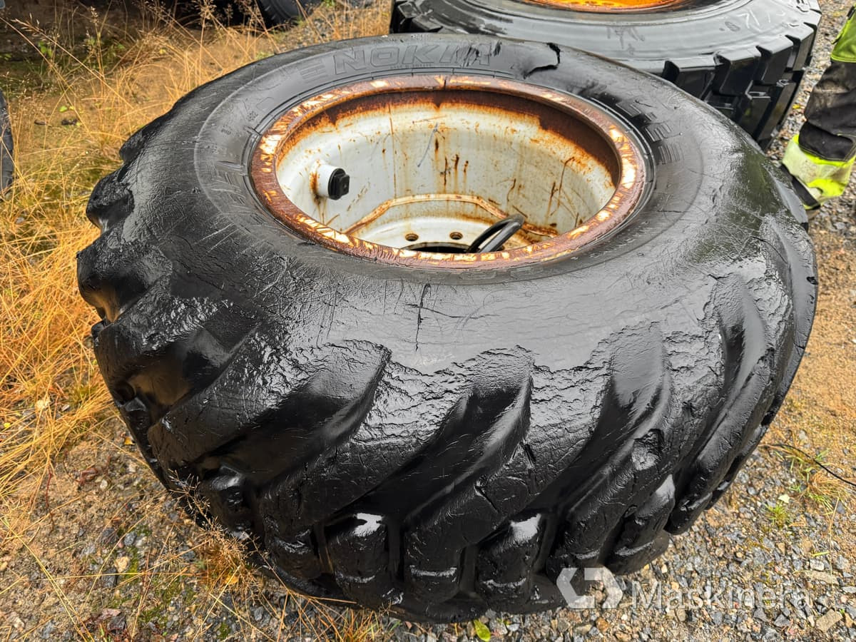 Hjul Nokian L-2 600/55-26.5 - Roda completa por Máquina de construção: foto 2 Hjul Nokian L-2 600/55-26.5 - Roda completa por Máquina de construção: foto 2