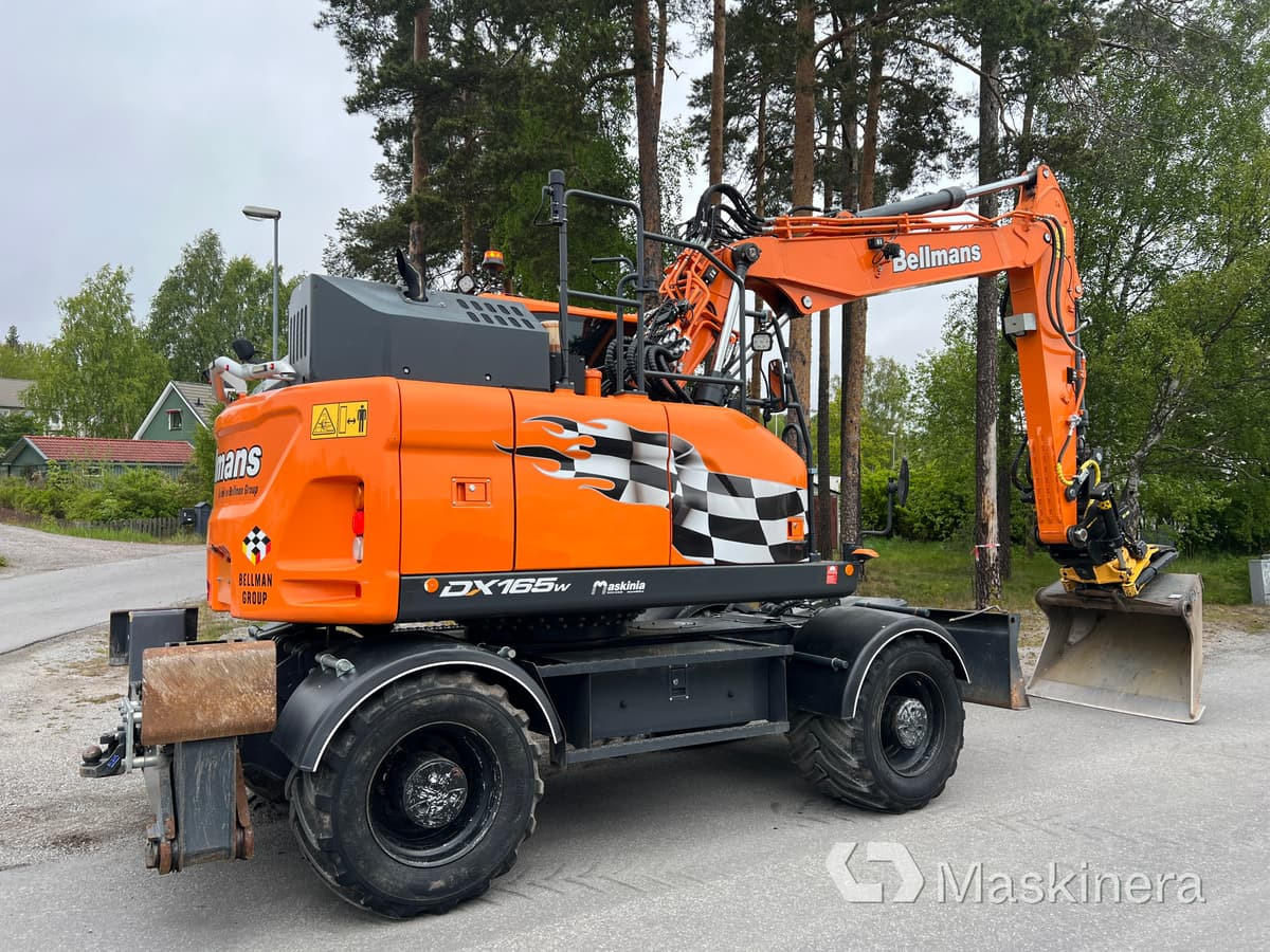 Hjulgrävare Doosan DX165W-5 med tillbehör - Escavadora de rastos: foto 5 Hjulgrävare Doosan DX165W-5 med tillbehör - Escavadora de rastos: foto 5