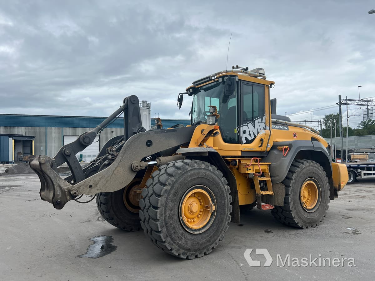 Hjullastare Volvo L110H - Pá carregadora de rodas: foto 1 Hjullastare Volvo L110H - Pá carregadora de rodas: foto 1
