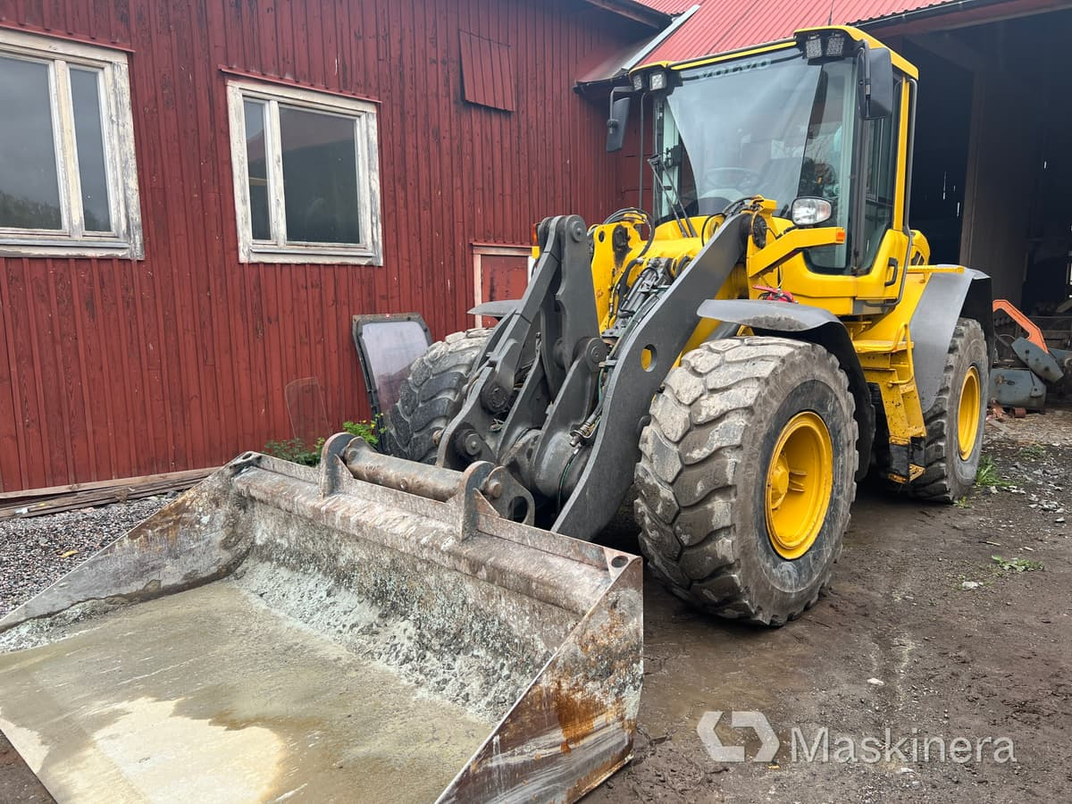 Hjullastare Volvo L60F - Pá carregadora de rodas: foto 1 Hjullastare Volvo L60F - Pá carregadora de rodas: foto 1