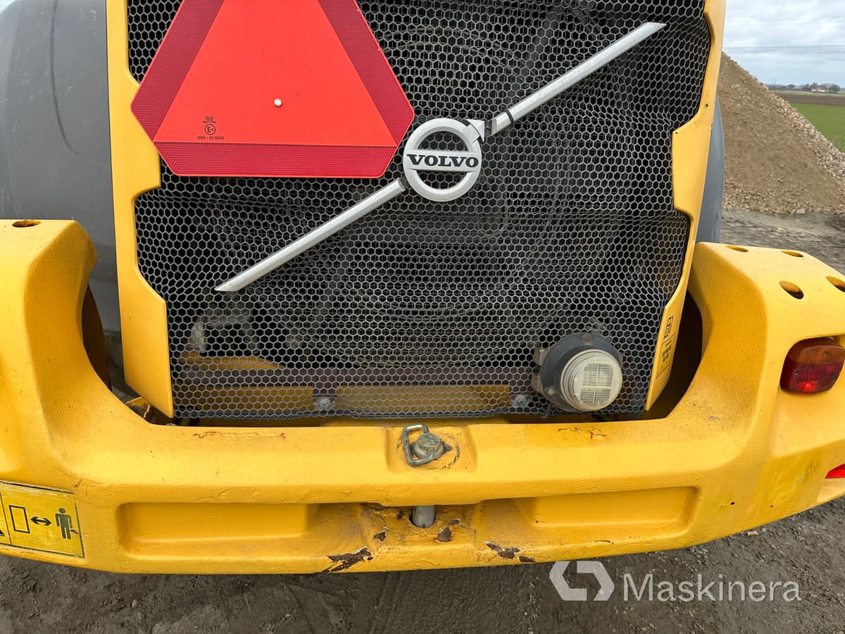Pá carregadora de rodas Hjullastare Volvo L60G: foto 18