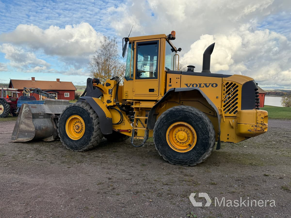 Hjullastare Volvo L90E med tillbehör - Pá carregadora de rodas: foto 2 Hjullastare Volvo L90E med tillbehör - Pá carregadora de rodas: foto 2