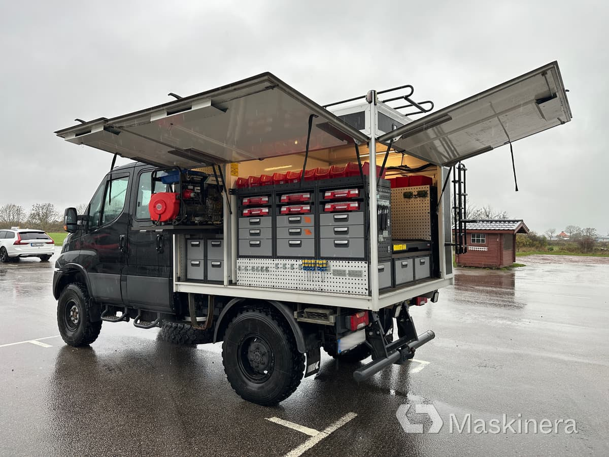 Iveco Daily 55-180 4x4 3.0 Arbetsbil Iveco Daily 4x4 3.0 - Furgão: foto 5 Iveco Daily 55-180 4x4 3.0 Arbetsbil Iveco Daily 4x4 3.0 - Furgão: foto 5