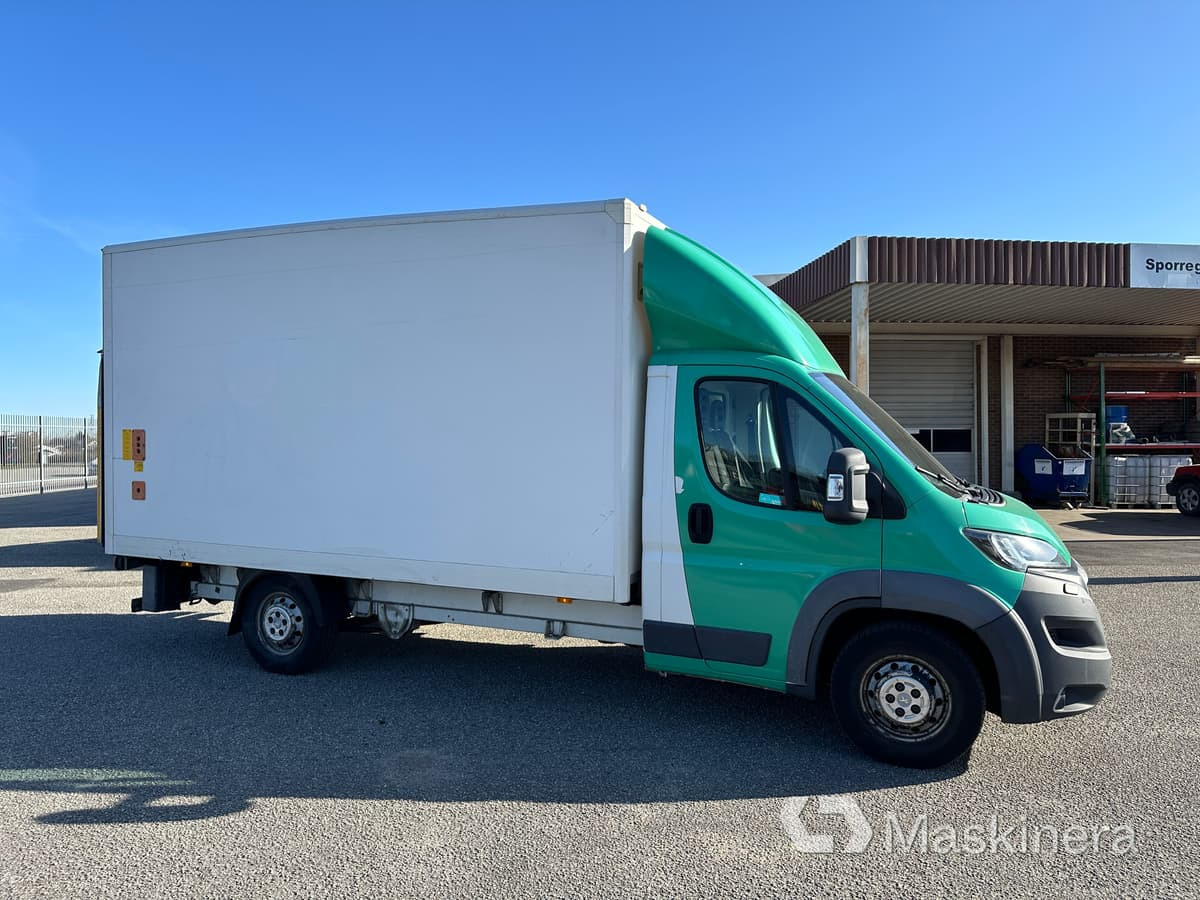 Lastbil Peugeot Boxer 2017 - Carrinha de contentor: foto 4 Lastbil Peugeot Boxer 2017 - Carrinha de contentor: foto 4