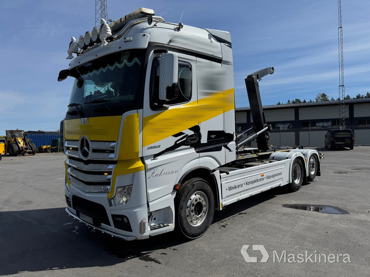 Lastväxlare Mercedes-Benz Actros - Camião polibenne: foto 1 Lastväxlare Mercedes-Benz Actros - Camião polibenne: foto 1