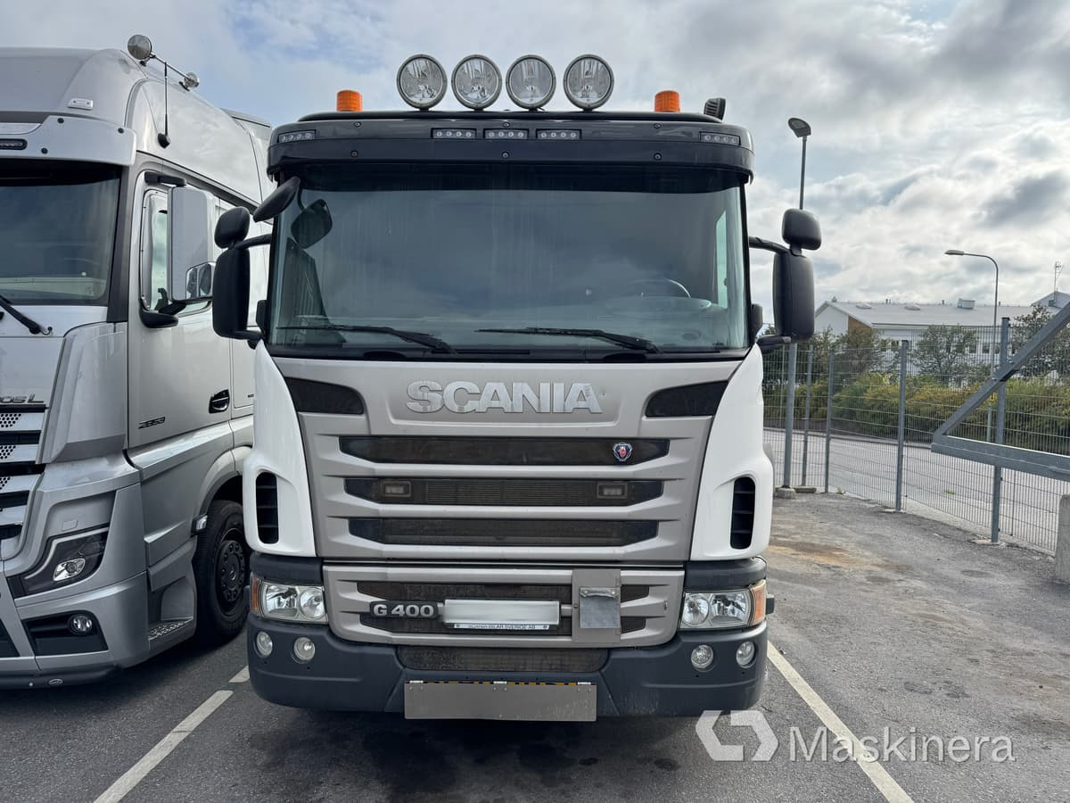 Lastväxlare Scania G400LB8X4*4HNA med HIAB kran - Camião polibenne, Camião grua: foto 2 Lastväxlare Scania G400LB8X4*4HNA med HIAB kran - Camião polibenne, Camião grua: foto 2