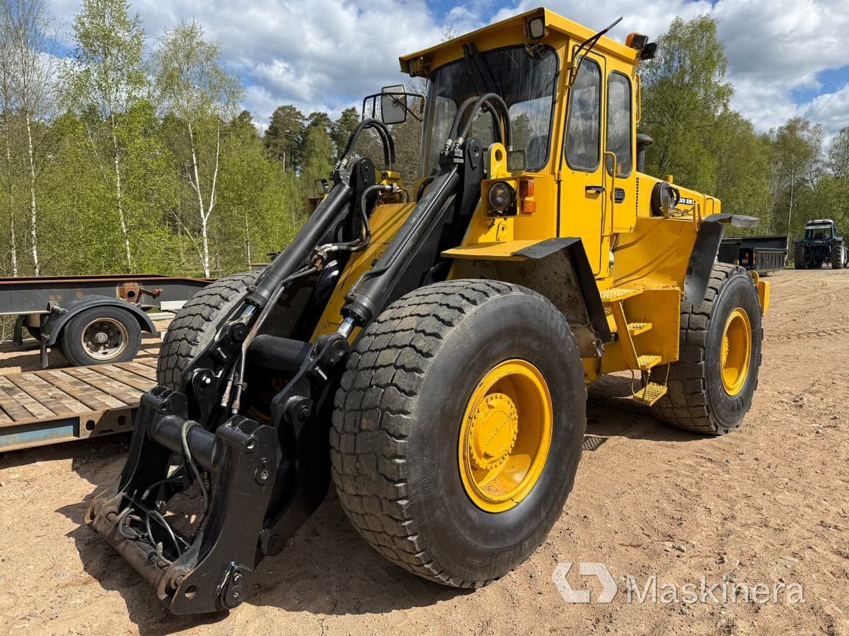 Hjullastare Volvo L90 - Máquina de outro: foto 1 Hjullastare Volvo L90 - Máquina de outro: foto 1