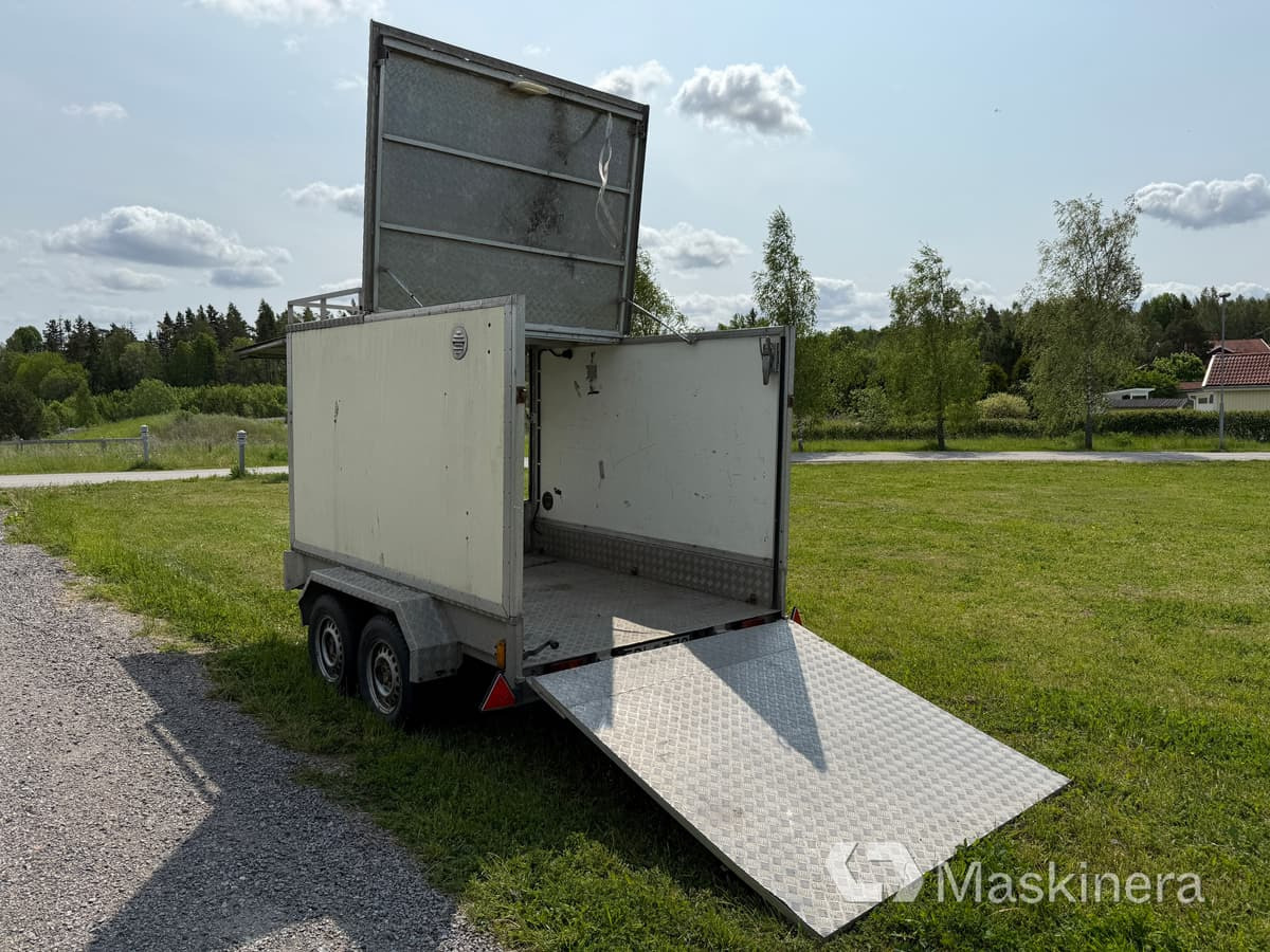 Öppningsbart Alu. kåpvagn, Bil & Plåtsläp 1700 - Reboque furgão: foto 3 Öppningsbart Alu. kåpvagn, Bil & Plåtsläp 1700 - Reboque furgão: foto 3