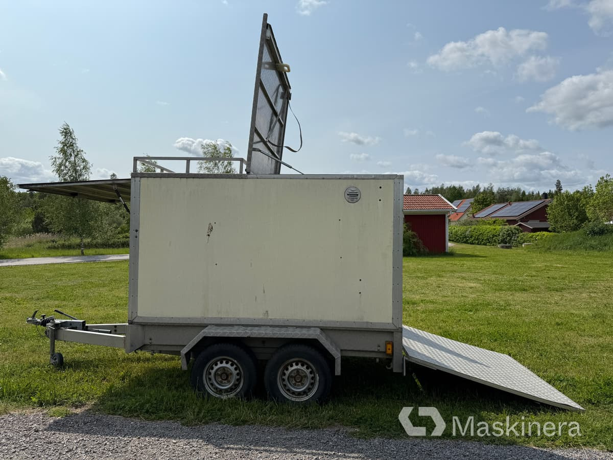 Öppningsbart Alu. kåpvagn, Bil & Plåtsläp 1700 - Reboque furgão: foto 4 Öppningsbart Alu. kåpvagn, Bil & Plåtsläp 1700 - Reboque furgão: foto 4