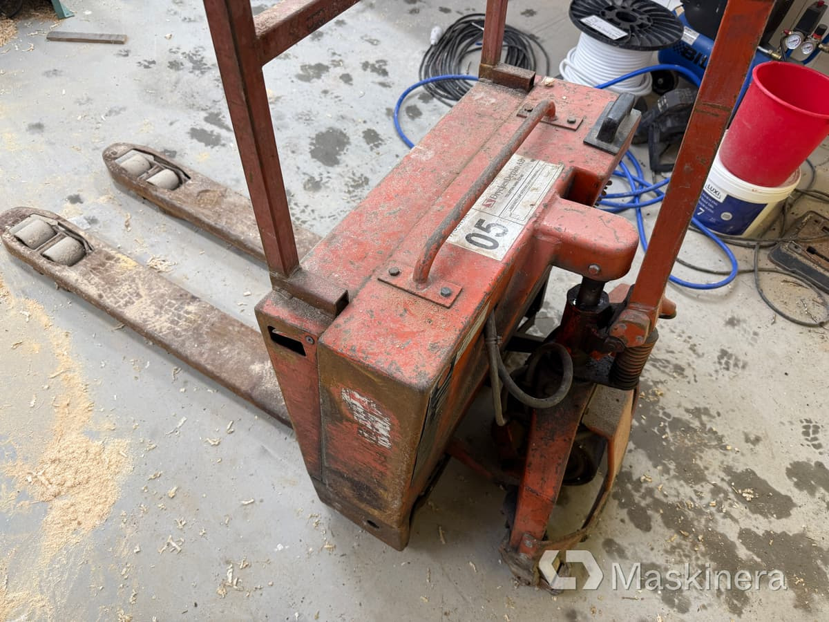 Leasing de  Pallyft BT-truck PPT 1250 E ink laddare Pallyft BT-truck PPT 1250 E ink laddare: foto 7