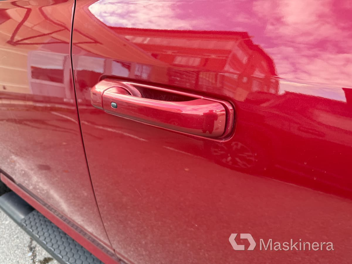 Furgão compacto Pickup Dodge Ram 1500 Crew Cab 5.7L V8 HEMI: foto 38 Furgão compacto Pickup Dodge Ram 1500 Crew Cab 5.7L V8 HEMI: foto 38