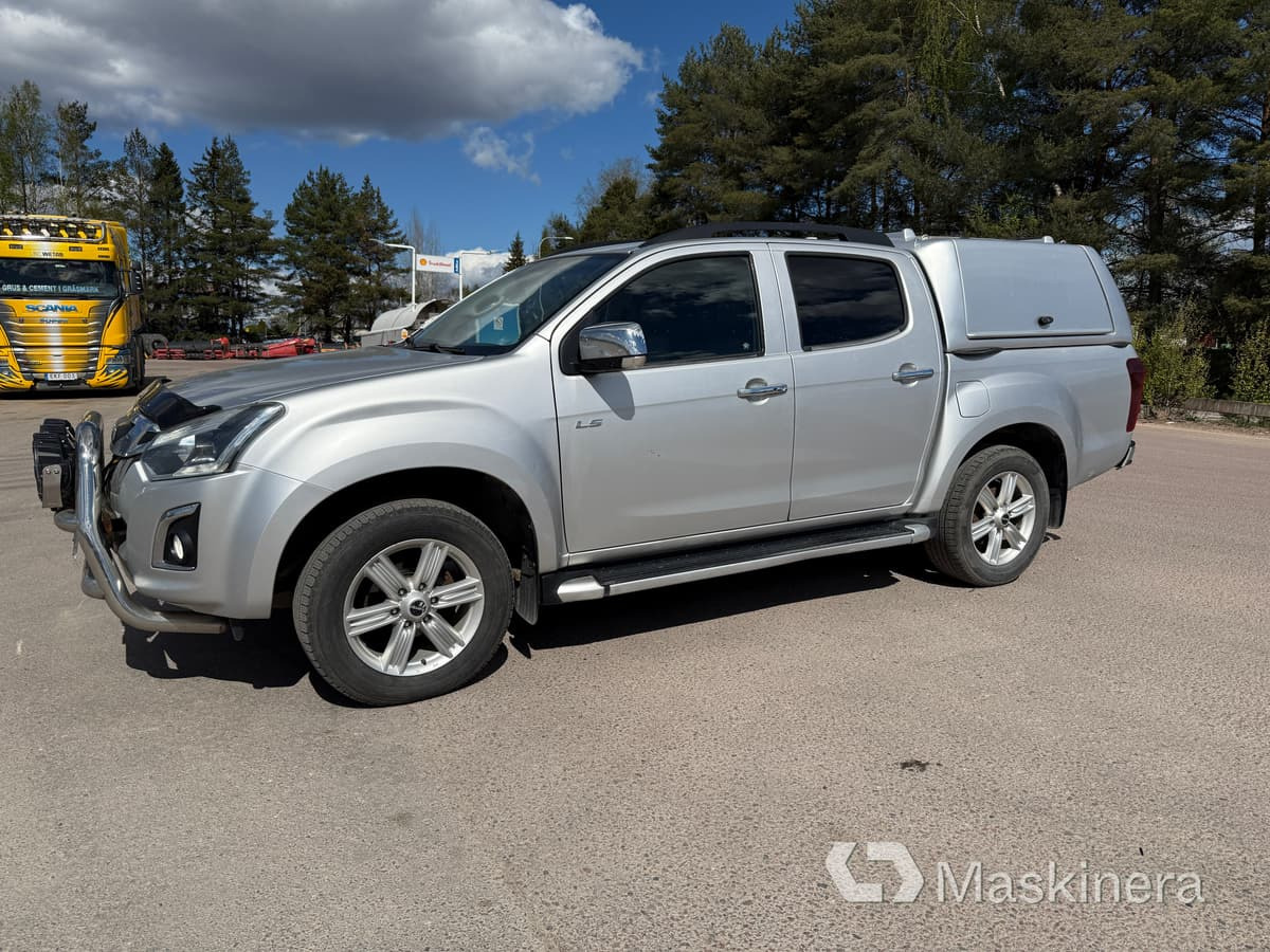 Pickup Isuzu D-max Craftsman 4X4 - Furgão compacto: foto 1 Pickup Isuzu D-max Craftsman 4X4 - Furgão compacto: foto 1