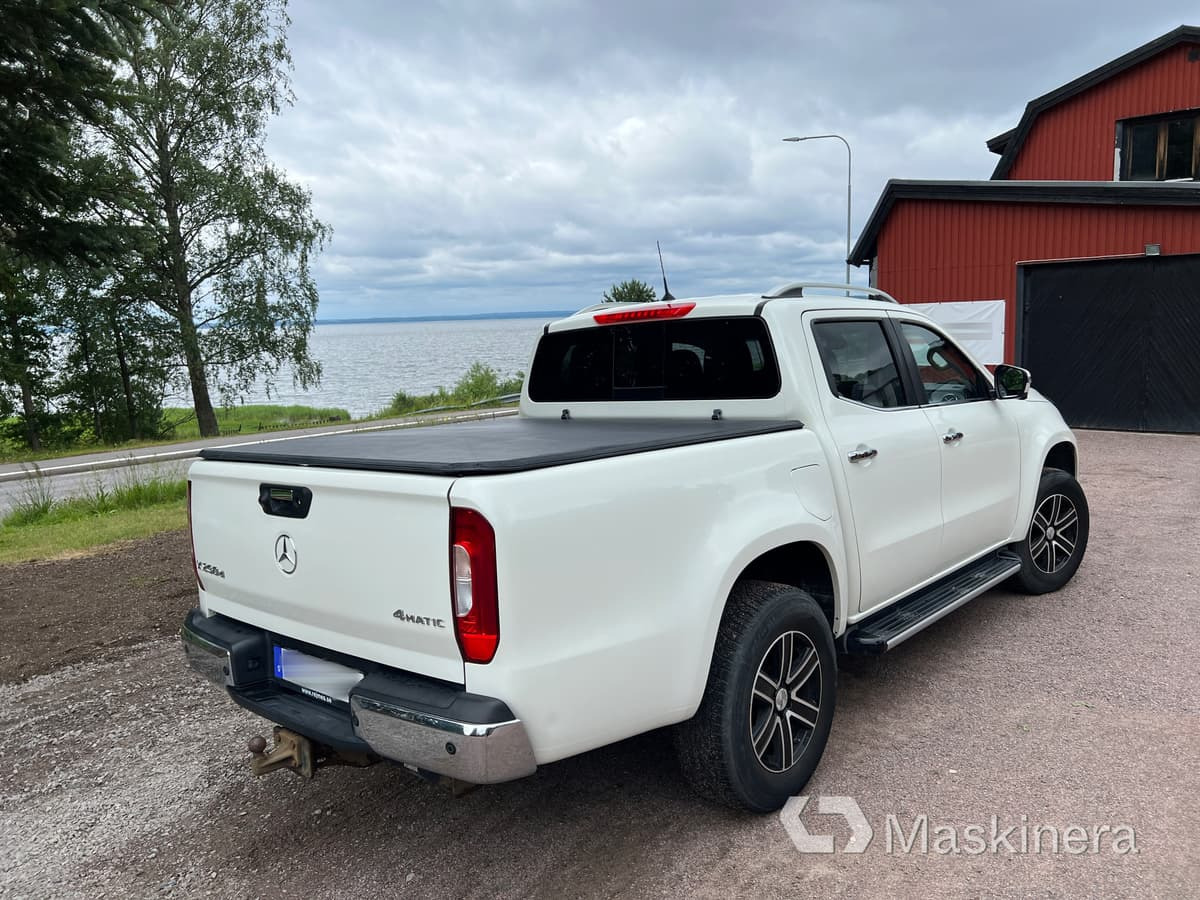 Pickup Mercedes-Benz X 250 d - Furgão: foto 5 Pickup Mercedes-Benz X 250 d - Furgão: foto 5