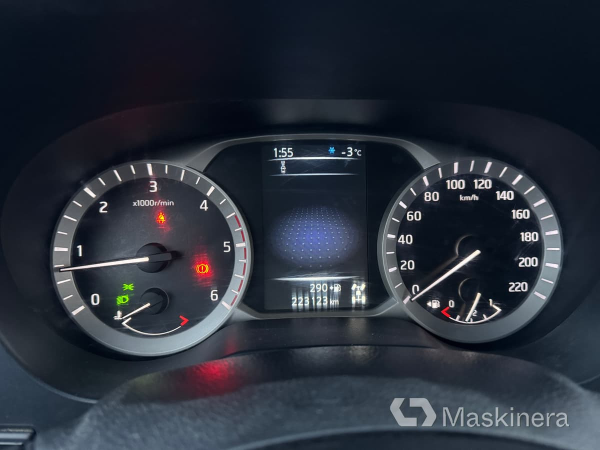 Furgão compacto Pickup Nissan Navara med flak: foto 12 Furgão compacto Pickup Nissan Navara med flak: foto 12