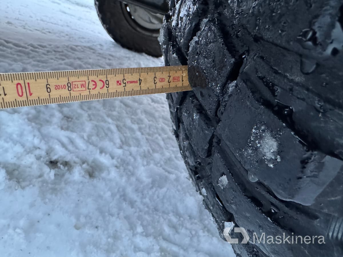 Furgão compacto Pickup Nissan Navara med flak: foto 41 Furgão compacto Pickup Nissan Navara med flak: foto 41