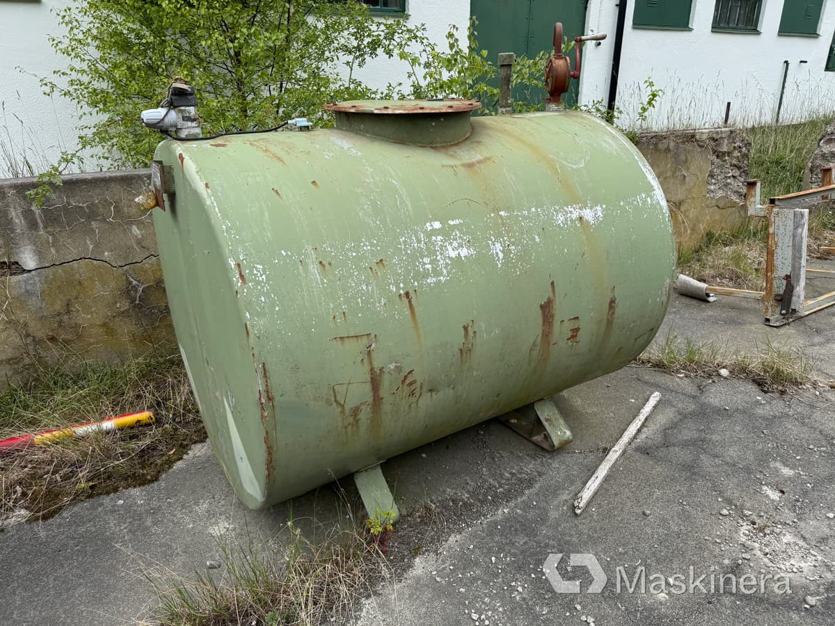 SCF Farmaraggregat Farmartank 1500 Liter - Tanque: foto 1 SCF Farmaraggregat Farmartank 1500 Liter - Tanque: foto 1