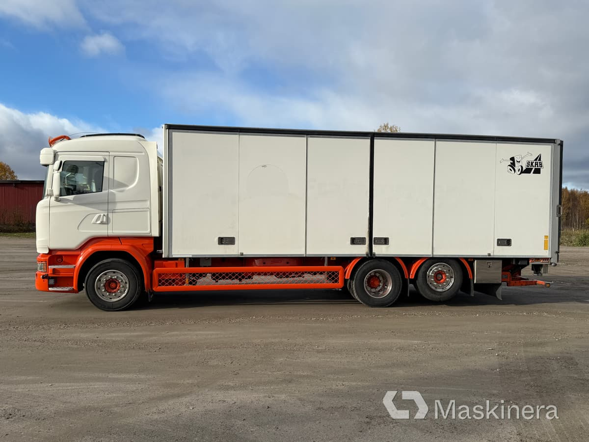 Scania R410LB 6X2*4MNB Skåpbil Scania R410LB - Camião furgão: foto 2 Scania R410LB 6X2*4MNB Skåpbil Scania R410LB - Camião furgão: foto 2