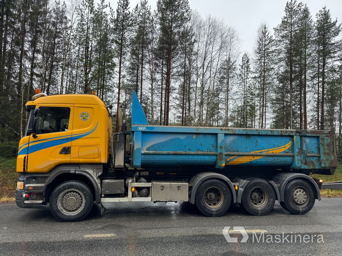 Scania R500LB8X4*4HHA Kassett bil Scania R500 tridem med vagn - Camião basculante: foto 3 Scania R500LB8X4*4HHA Kassett bil Scania R500 tridem med vagn - Camião basculante: foto 3