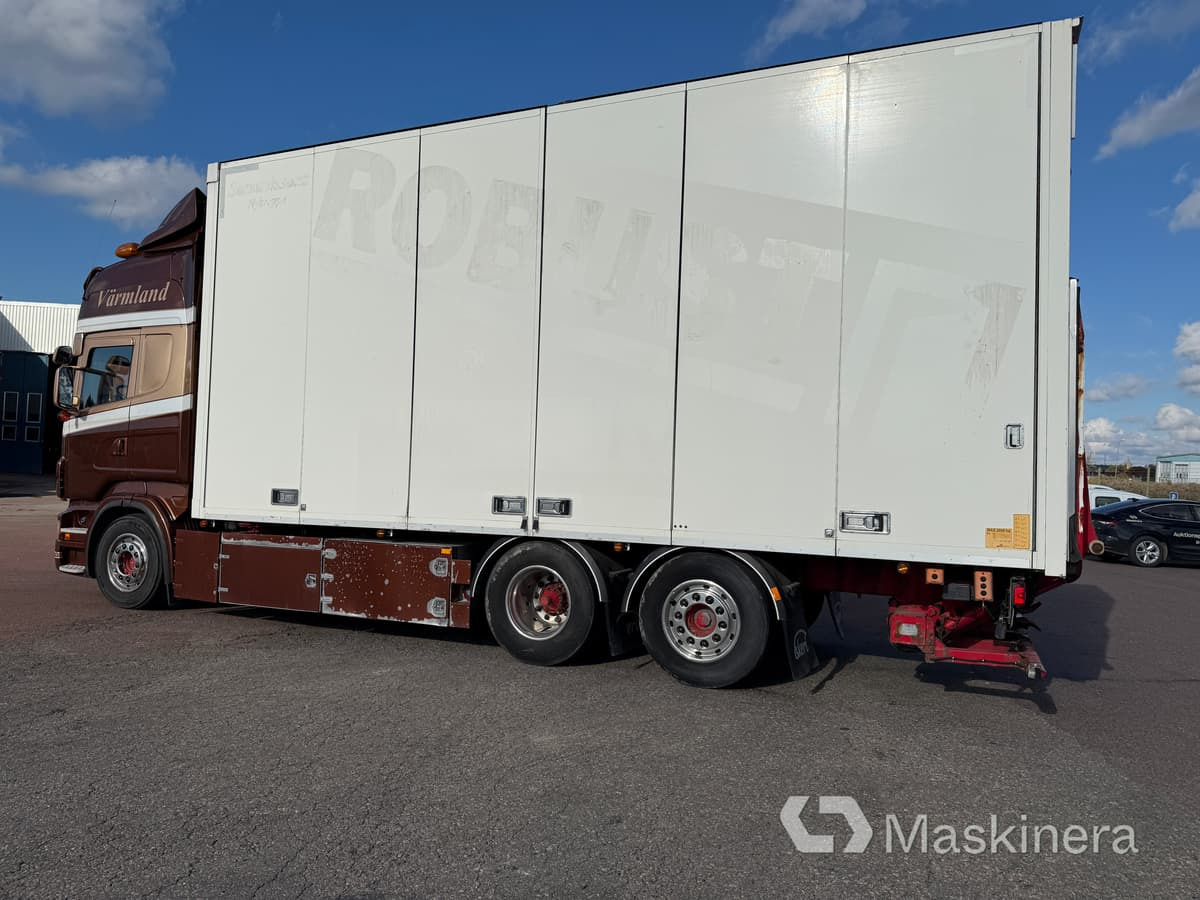 Scania R560 Skåpbil Scania R560 - Camião furgão: foto 2 Scania R560 Skåpbil Scania R560 - Camião furgão: foto 2