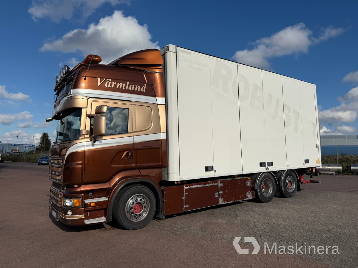 Scania R560 Skåpbil Scania R560 - Camião furgão: foto 1 Scania R560 Skåpbil Scania R560 - Camião furgão: foto 1