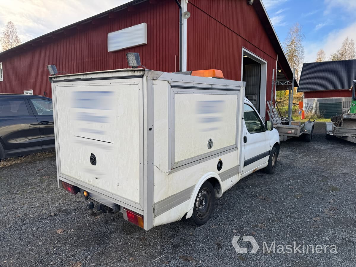 Skåpbil Peugeot Partner 1.6 HDI - Furgão compacto: foto 5 Skåpbil Peugeot Partner 1.6 HDI - Furgão compacto: foto 5