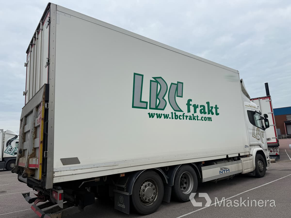 Skåpbil Scania R520 - Camião furgão: foto 4 Skåpbil Scania R520 - Camião furgão: foto 4