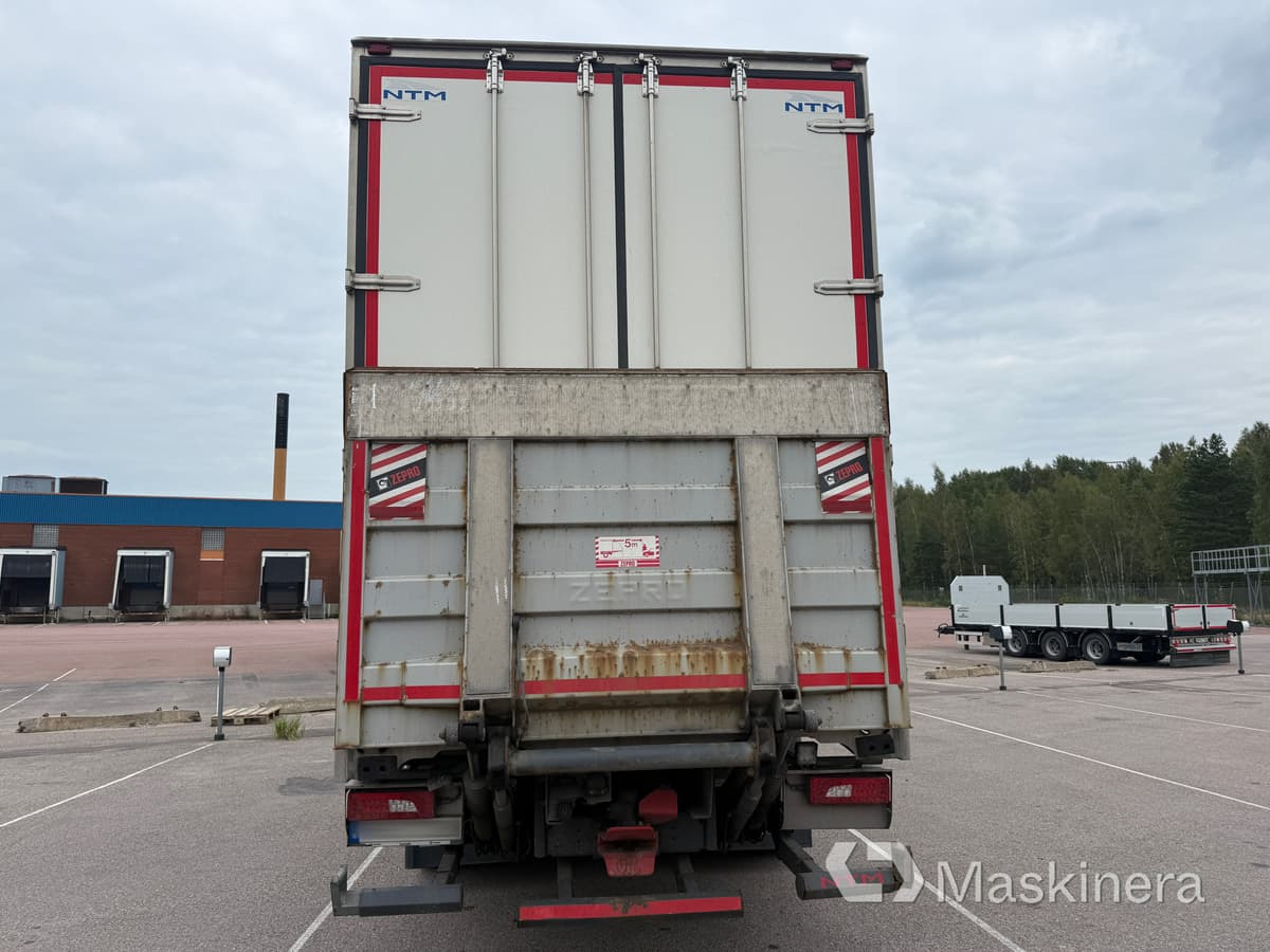 Skåpbil Scania R520 - Camião furgão: foto 3 Skåpbil Scania R520 - Camião furgão: foto 3