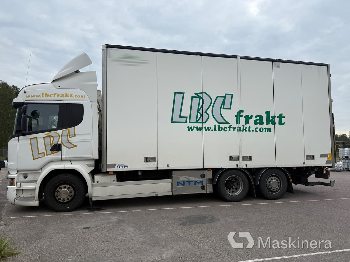 Skåpbil Scania R520 - Camião furgão: foto 1 Skåpbil Scania R520 - Camião furgão: foto 1