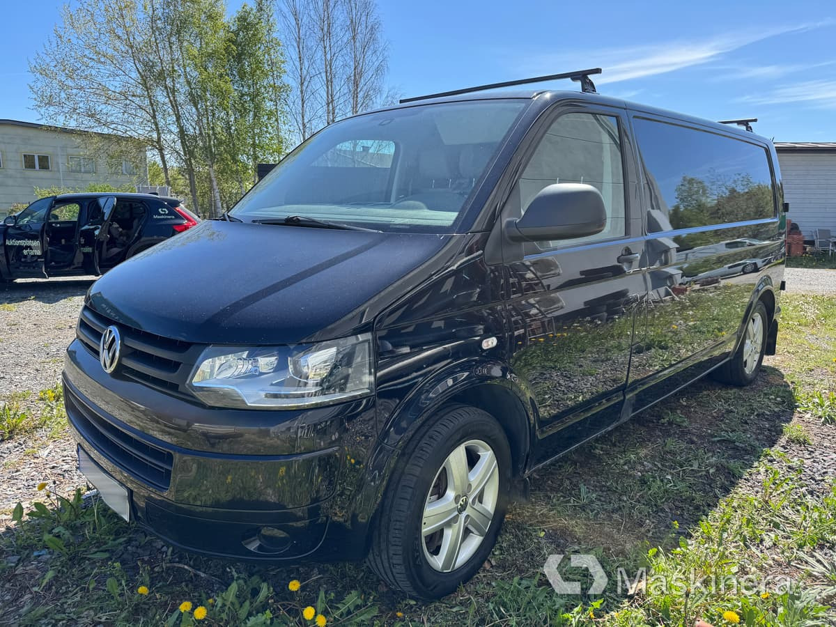 Skåpbil Volkswagen Transporter 4WD - Furgão compacto: foto 1 Skåpbil Volkswagen Transporter 4WD - Furgão compacto: foto 1