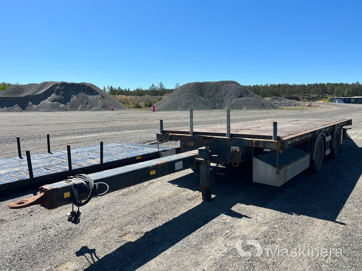 Släp Närko C2YP53G11 med ramper - Reboque baixa: foto 1 Släp Närko C2YP53G11 med ramper - Reboque baixa: foto 1