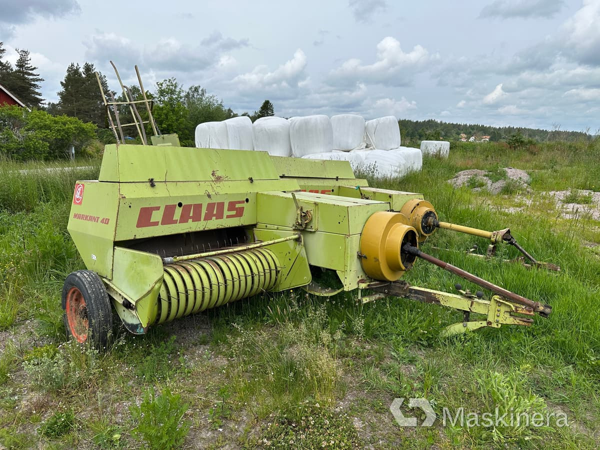 Småbalspress Claas Markant 40 - Enfardadeira de fardos quadrados: foto 1 Småbalspress Claas Markant 40 - Enfardadeira de fardos quadrados: foto 1