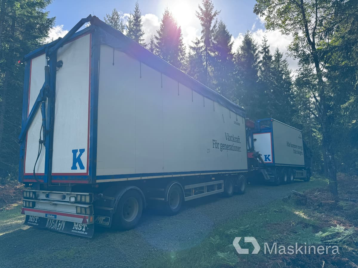 Flisbil Volvo FH16 8X4 med kran & sidtipp - Tractor, Reboque basculante: foto 4 Flisbil Volvo FH16 8X4 med kran & sidtipp - Tractor, Reboque basculante: foto 4