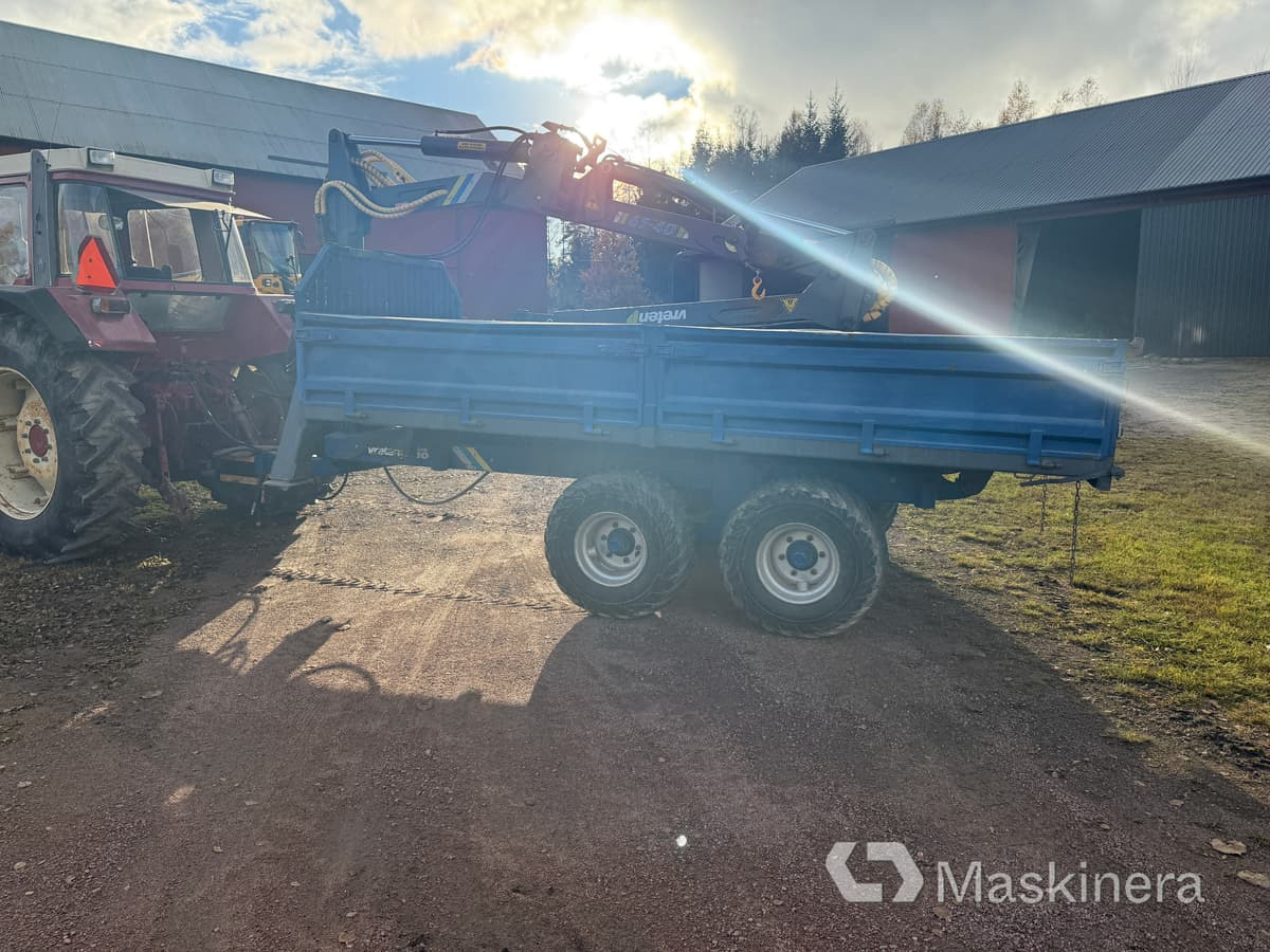 Traktor International 956 AXL med skogsvagn och kran - Trator: foto 5 Traktor International 956 AXL med skogsvagn och kran - Trator: foto 5