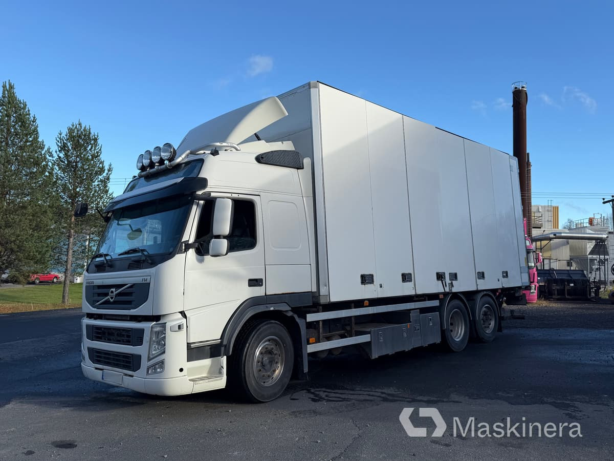 Volvo FM Skåpbil 6x2 - Camião furgão: foto 1 Volvo FM Skåpbil 6x2 - Camião furgão: foto 1