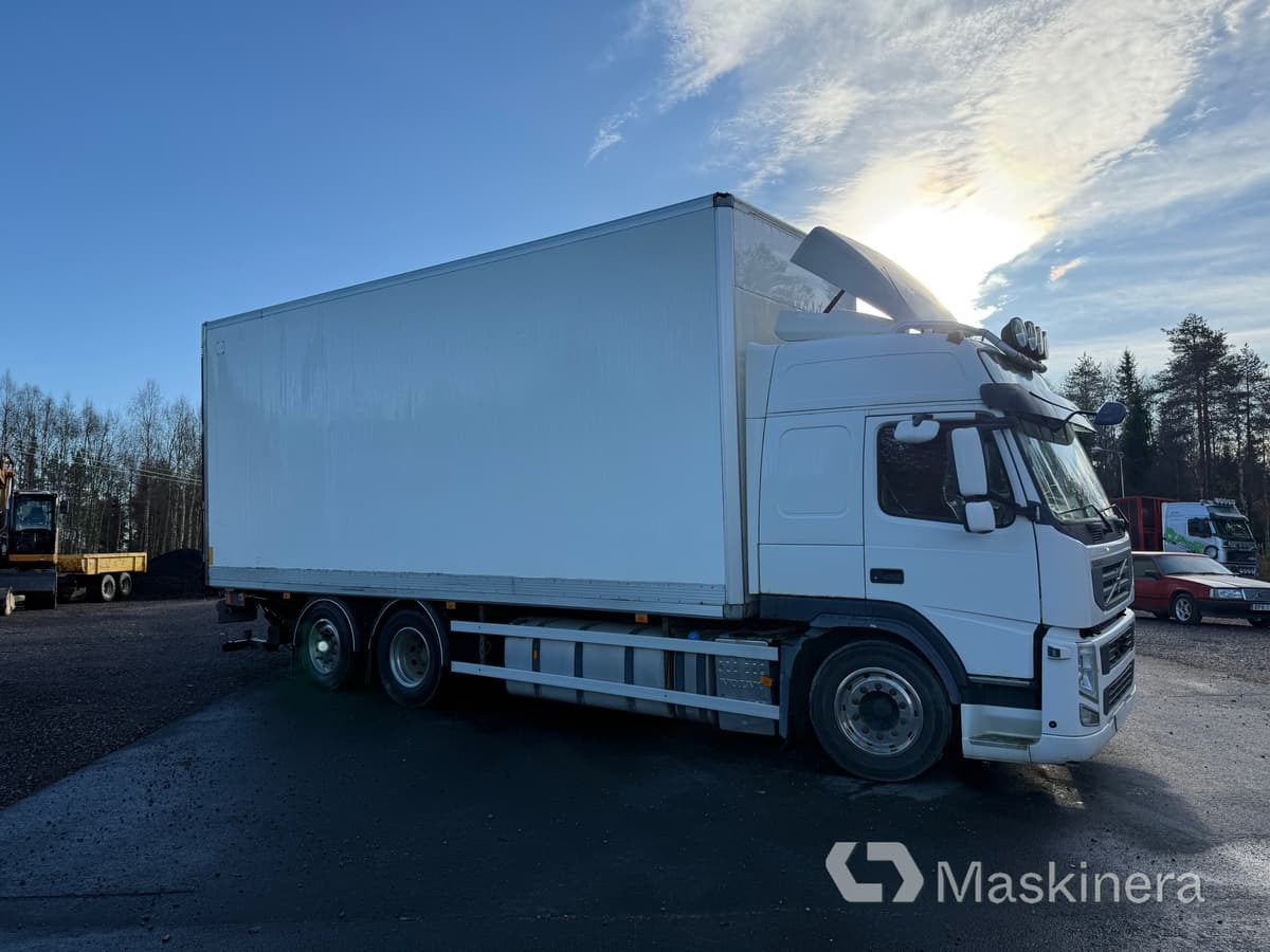 Volvo FM Skåpbil 6x2 - Camião furgão: foto 5 Volvo FM Skåpbil 6x2 - Camião furgão: foto 5
