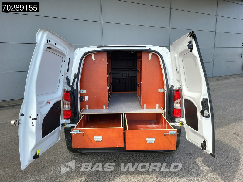 Citroën Berlingo 130PK L1H1 Benzine Emissievrije Euro6 Automaat Navi Airco Cruise Parkeersensoren L1 3m3 Airco Cruise control - Furgão compacto: foto 3 Citroën Berlingo 130PK L1H1 Benzine Emissievrije Euro6 Automaat Navi Airco Cruise Parkeersensoren L1 3m3 Airco Cruise control - Furgão compacto: foto 3